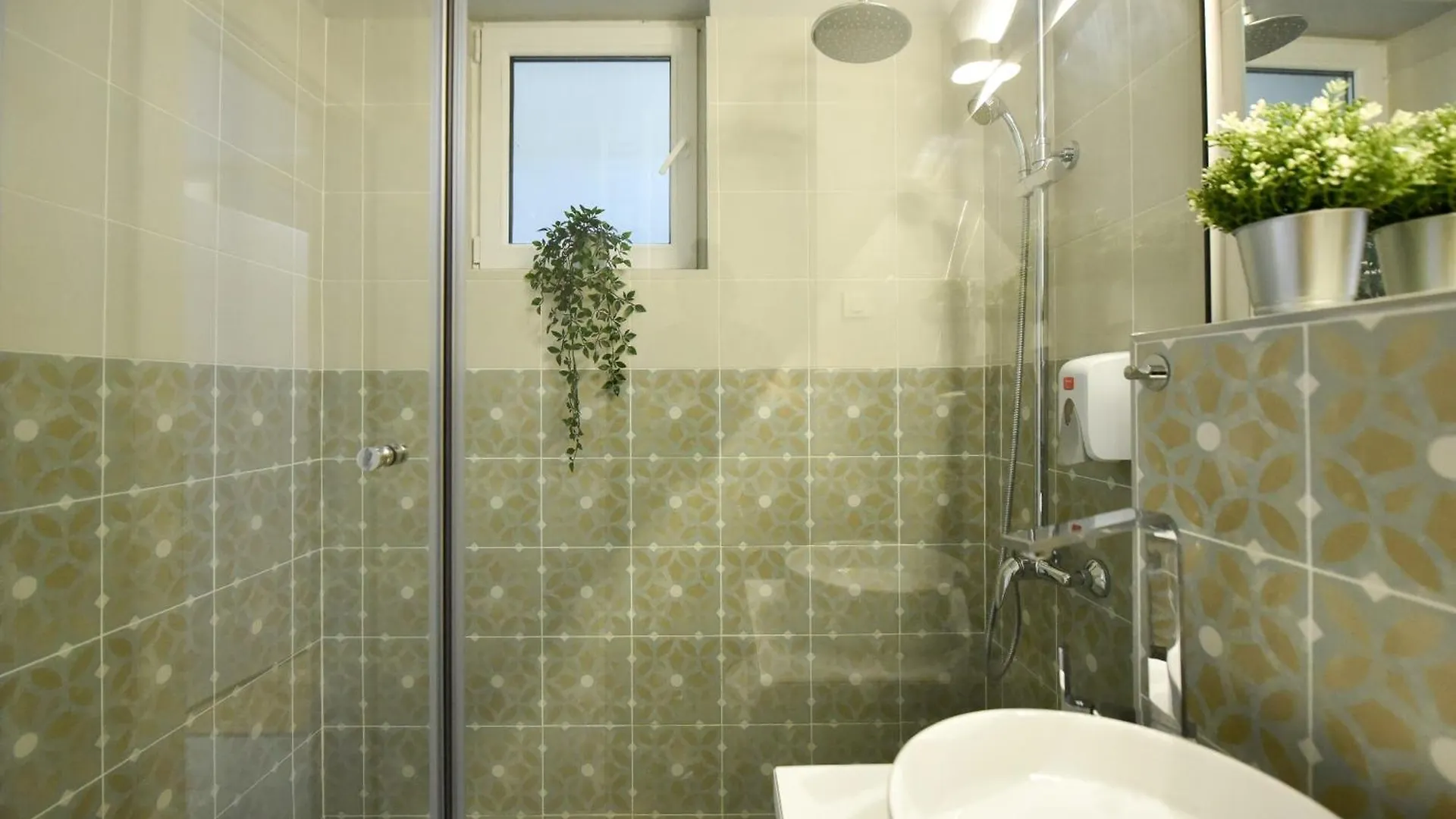 Comfy 1Br With Balcony In Central Bucharest 0*,  Romania