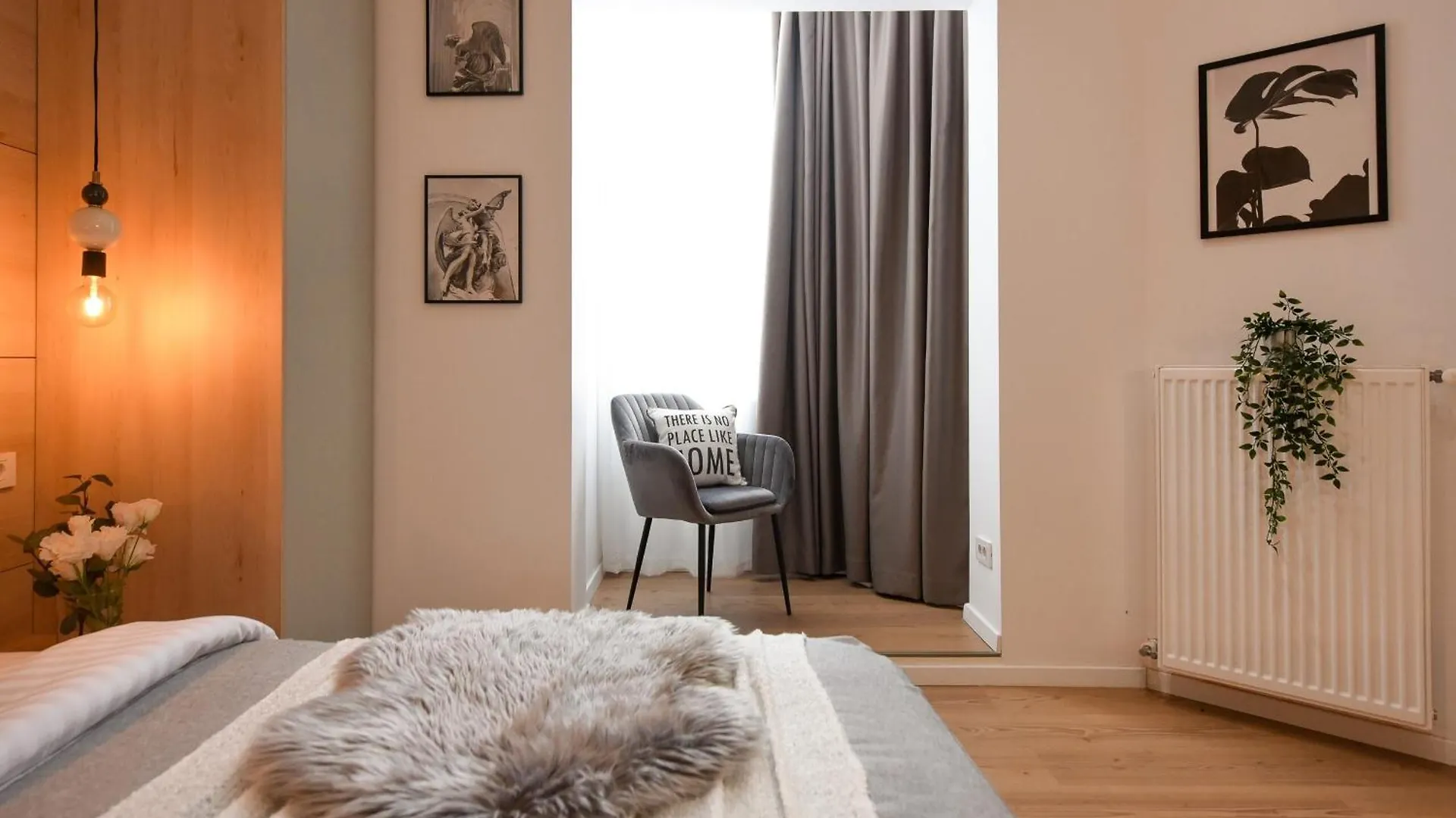 Comfy 1Br With Balcony In Central Bucharest Romania